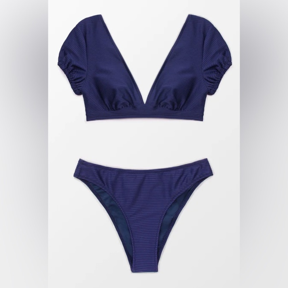 Nina V-neck Cap Sleeves Bikini- navy size large